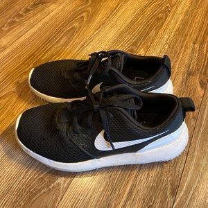 Boys Nike golf shoes